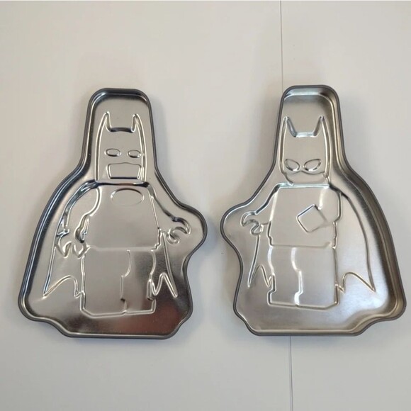 2017 LEGO & DC COMICS WBEI Batman Batwoman McDonald's TIN BOX - Picture 4 of 10